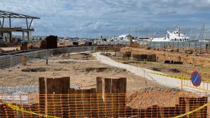 EL ALCALDE Y EL CONSELLER DE INFRAESTRUCTURAS VISITAN LAS OBRAS DEL RECINTO PORTUARIO 5