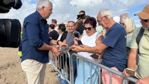 16 TORTUGAS MARINAS ENTRAN AL MAR EN TORREVIEJA UN AÑO DESPUÉS DE NACER EN LA PLAYA DE LA MATA 14
