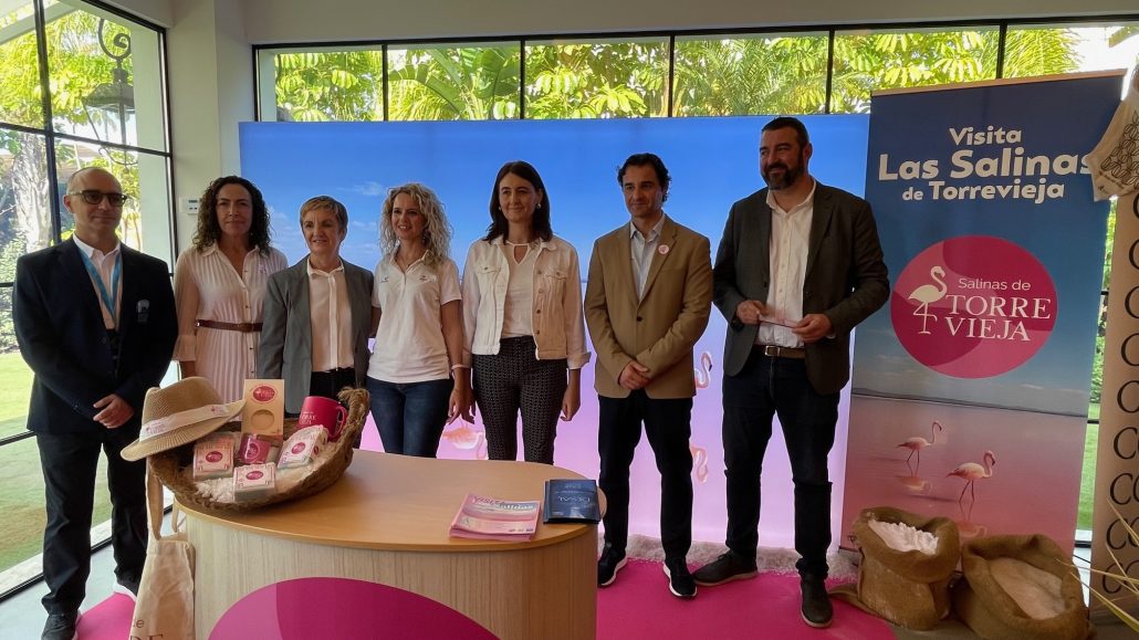 LA CONSELLERA DE TURISMO Y EL ALCALDE DE TORREVIEJA INAUGURAN LA PRIMERA EDICIÓN DEL FESTIVAL GASTRONÓMICO DESAL 13