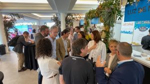LA CONSELLERA DE TURISMO Y EL ALCALDE DE TORREVIEJA INAUGURAN LA PRIMERA EDICIÓN DEL FESTIVAL GASTRONÓMICO DESAL 8 LA CONSELLERA DE TURISMO Y EL ALCALDE DE TORREVIEJA INAUGURAN LA PRIMERA EDICIÓN DEL FESTIVAL GASTRONÓMICO DESAL 8