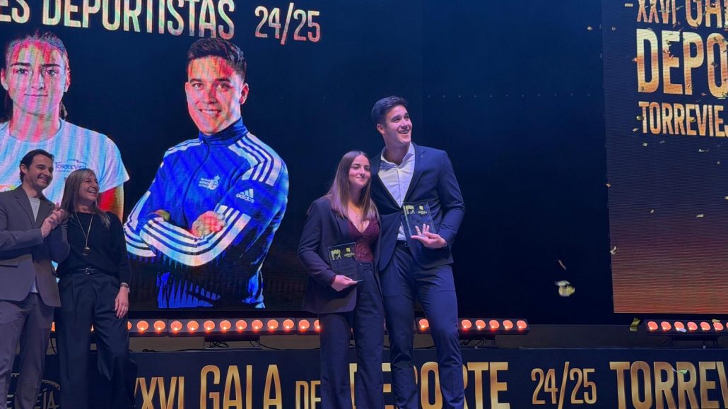 ÁNDER MARTÍN Y CHARO ESQUIVA, TRIUNFADORES DE LA XXVI GALA DEL DEPORTE DE TORREVIEJA 4