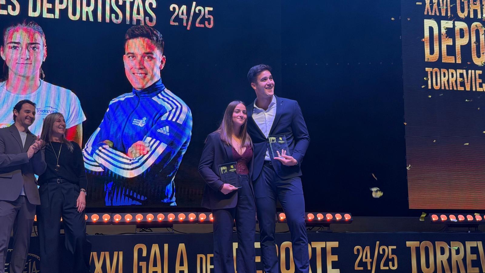 ÁNDER MARTÍN Y CHARO ESQUIVA, TRIUNFADORES DE LA XXVI GALA DEL DEPORTE DE TORREVIEJA 4
