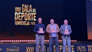 ÁNDER MARTÍN Y CHARO ESQUIVA, TRIUNFADORES DE LA XXVI GALA DEL DEPORTE DE TORREVIEJA 5 ÁNDER MARTÍN Y CHARO ESQUIVA, TRIUNFADORES DE LA XXVI GALA DEL DEPORTE DE TORREVIEJA 5