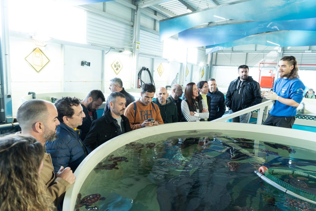 El grupo de Policía Local de Torrevieja en el Centro de Recuperación del Oceanogràfic 2