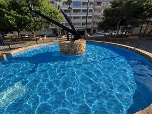 LA CONCEJALÍA DE PARQUES Y JARDINES LLEVA A CABO UNA ACTUACIÓN DE LIMPIEZA Y MANTENIMIENTO DE LAS FUENTES ORNAMENTALES DE TORREVIEJA 4 LA CONCEJALÍA DE PARQUES Y JARDINES LLEVA A CABO UNA ACTUACIÓN DE LIMPIEZA Y MANTENIMIENTO DE LAS FUENTES ORNAMENTALES DE TORREVIEJA 4