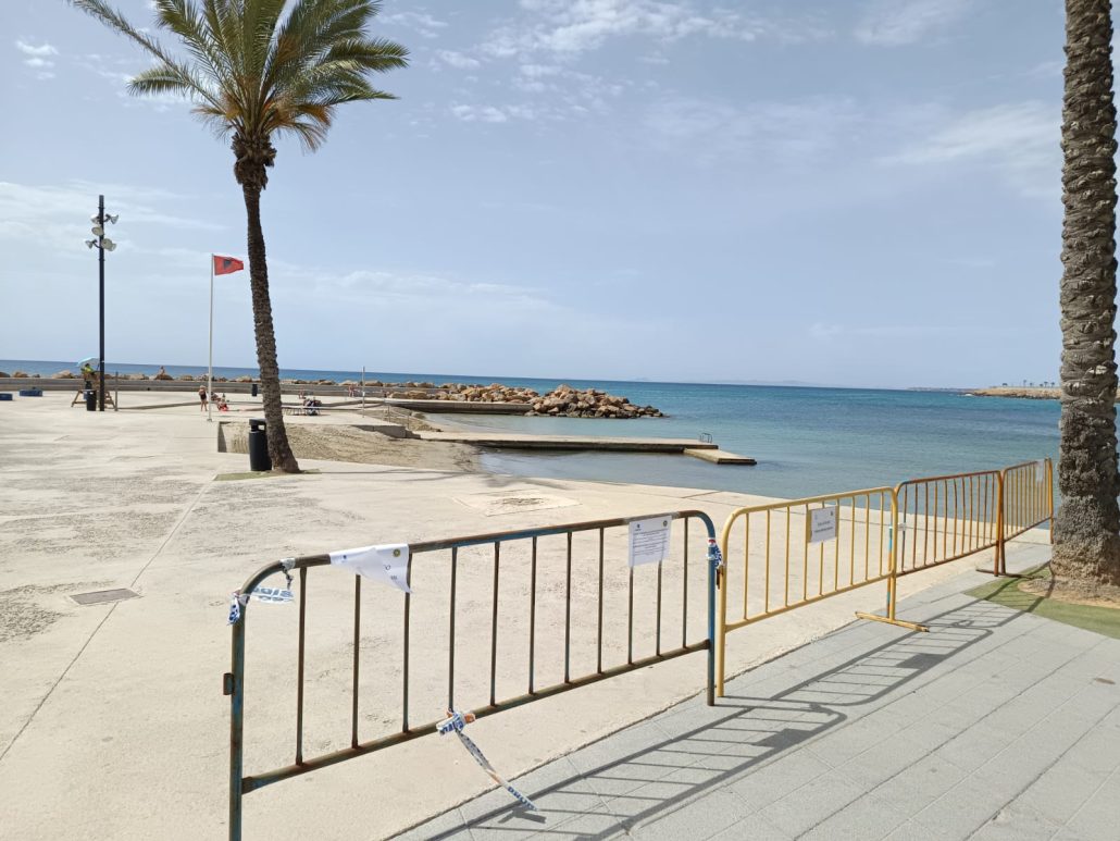 EL AYUNTAMIENTO ACTIVA DE FORMA PREVENTIVA EL PROTOCOLO DE CALIDAD DEL AGUA EN LA ZONA DE BAÑO DE PISCINAS NATURALES DEL PASEO JUAN APARICIO 2