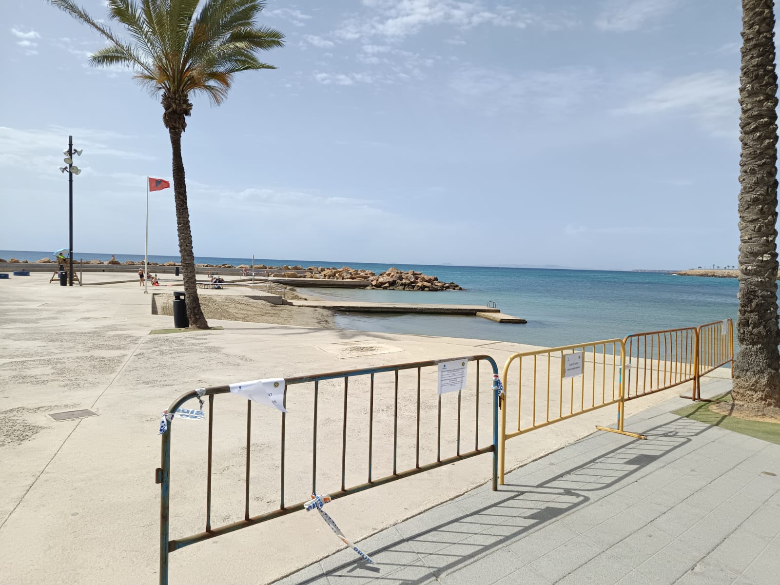 EL AYUNTAMIENTO ACTIVA DE FORMA PREVENTIVA EL PROTOCOLO DE CALIDAD DEL AGUA EN LA ZONA DE BAÑO DE PISCINAS NATURALES DEL PASEO JUAN APARICIO 2